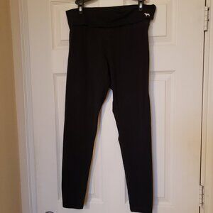 PINK Victoria's Secret YOGA Women's Black Foldover Capri Leggings - Size Medium